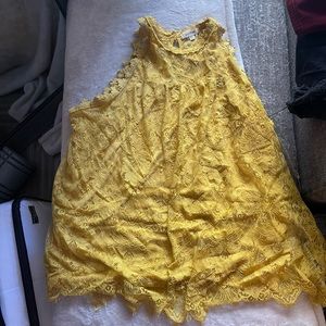 Paper and Tee flowy tank